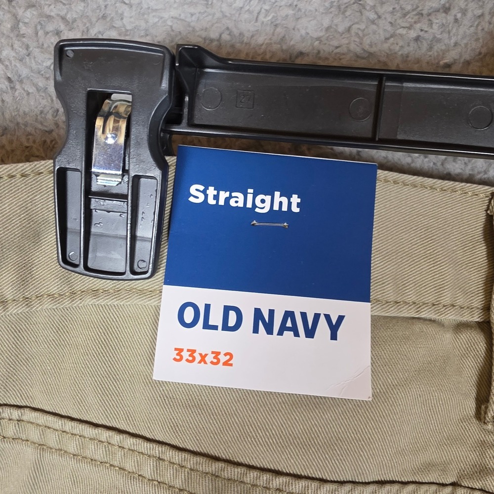 Old Navy Chino Pants Mens 33x32 Straight Leg  Khaki New Built-In Tough Cotton - Picture 6 of 10